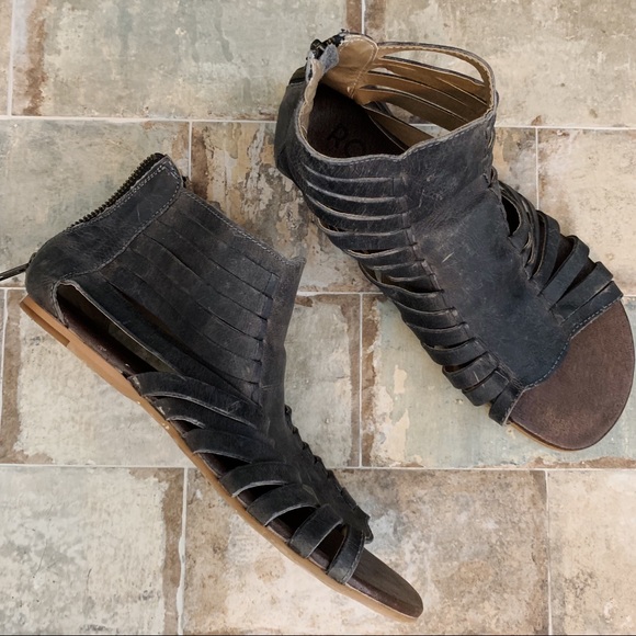 roan pearl gladiator sandals